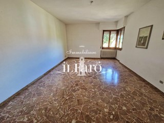 Quadrilocale in Vendita a Campi Bisenzio, 245'000€, 114 m²