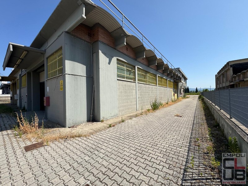 Capannone in Affitto a Empoli, zona Marcignana, 3'200&euro;, 550 m²