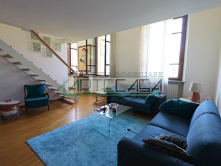 Casa Indipendente in Vendita a Pisa, 750'000€, 280 m²