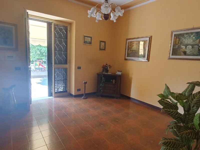 Villa bifamiliare in Vendita a Lucca, zona Santa Maria a Colle, 149'000&euro;, 130 m², arredato