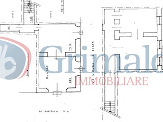 Negozio in Vendita a Messina, 140'000€, 120 m²