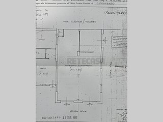 Attività commerciale in Vendita a Catanzaro, 110'000&euro;, 220 m²