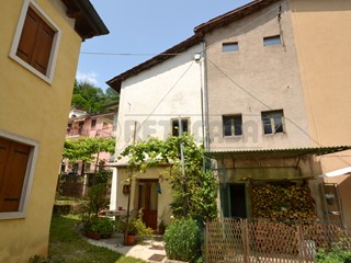 Casa Semi Indipendente in Vendita a Recoaro Terme, 25'000&euro;, 85 m²