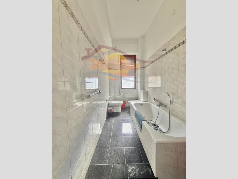 Appartamento in Vendita a Siracusa, zona Adda -Gelone - Borgata, 112'000&euro;, 137 m²