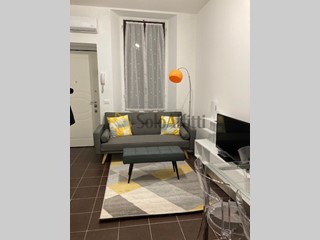 Bilocale in Affitto a Milano, zona Navigli Famagosta, 1'050€, 60 m², arredato