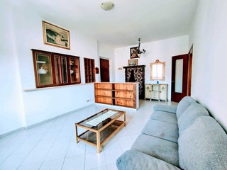 Quadrilocale in Vendita a Arcola, zona Romito Magra, 130'000€, 90 m², con Box