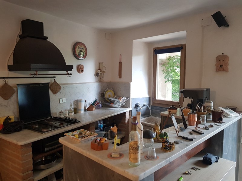 Casa Semi Indipendente in Vendita a Carrara, zona Fossola, 145'000€, 75 m²
