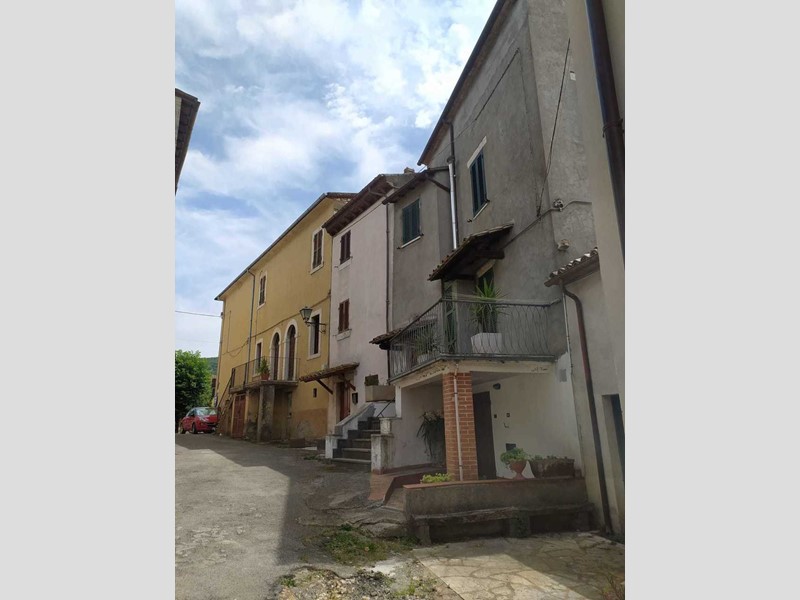 Casa Semi Indipendente in Vendita a Guardea, 79'000&euro;, 115 m²