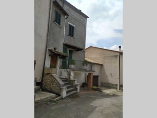 Casa Semi Indipendente in Vendita a Guardea, 75'000&euro;, 116 m²
