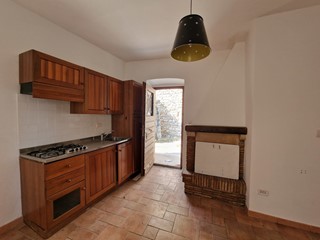 Bilocale in Vendita a Lugnano in Teverina, 37'000€, 40 m²