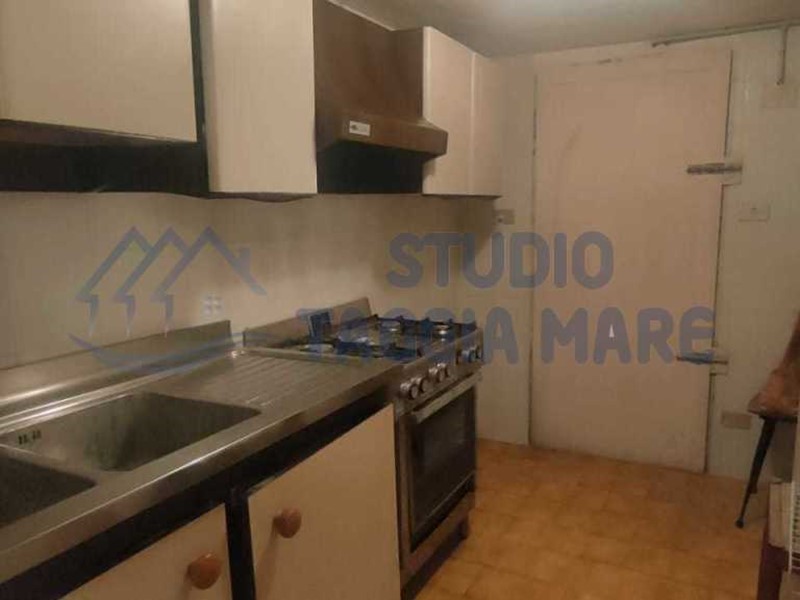 Capannone in Vendita a Sanremo, 35'000€, 40 m²