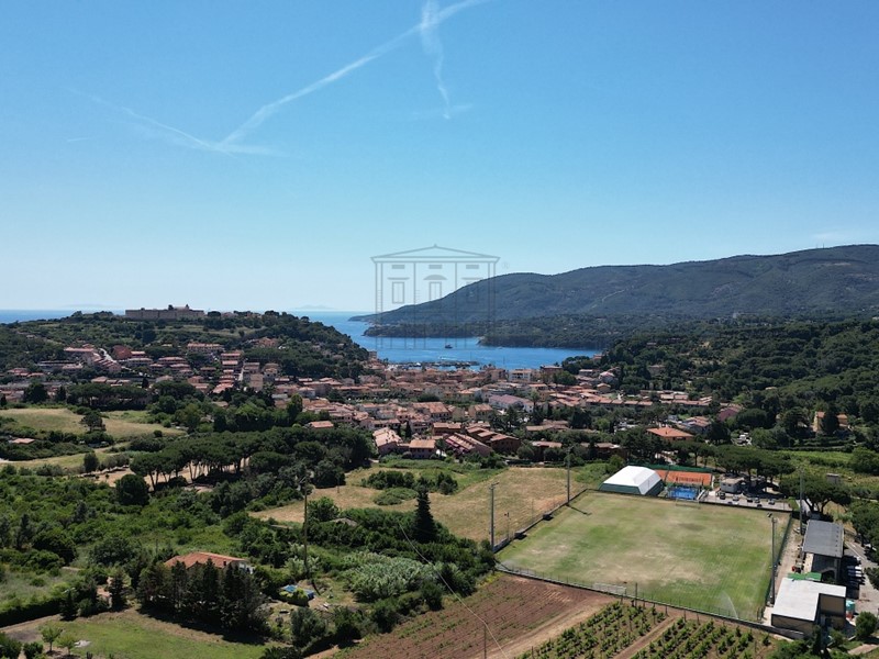 Villa in Vendita a Porto Azzurro, 2'100'000€, 660 m², con Box