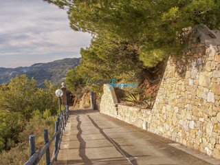 Casa Indipendente in Vendita a San Biagio della Cima, 800'000€, 320 m², con Box