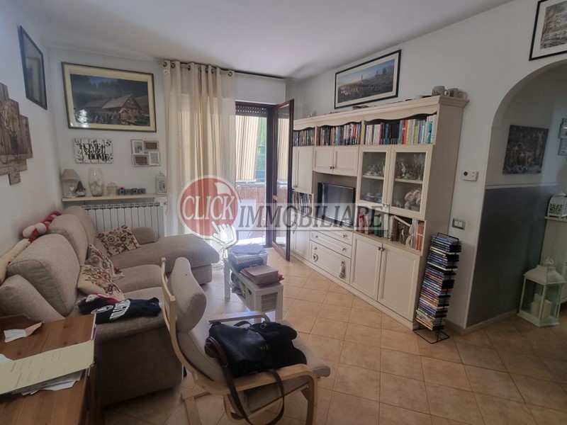 Appartamento in Vendita a Vicchio, 259'000€, 90 m², con Box