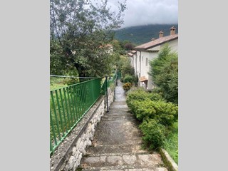 Casa Semi Indipendente in Affitto a Civitella Alfedena, 150€, 90 m², arredato
