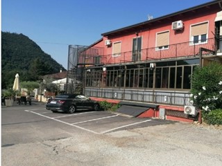 Immobile commerciale in Vendita a Val Liona, 150'000€, 700 m²