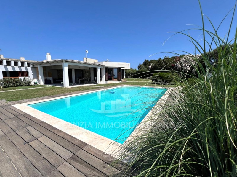 Casa Indipendente in Vendita a Stintino, 900'000€, 250 m²