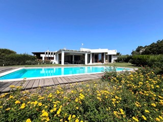 Casa Indipendente in Vendita a Stintino, 900'000€, 250 m²