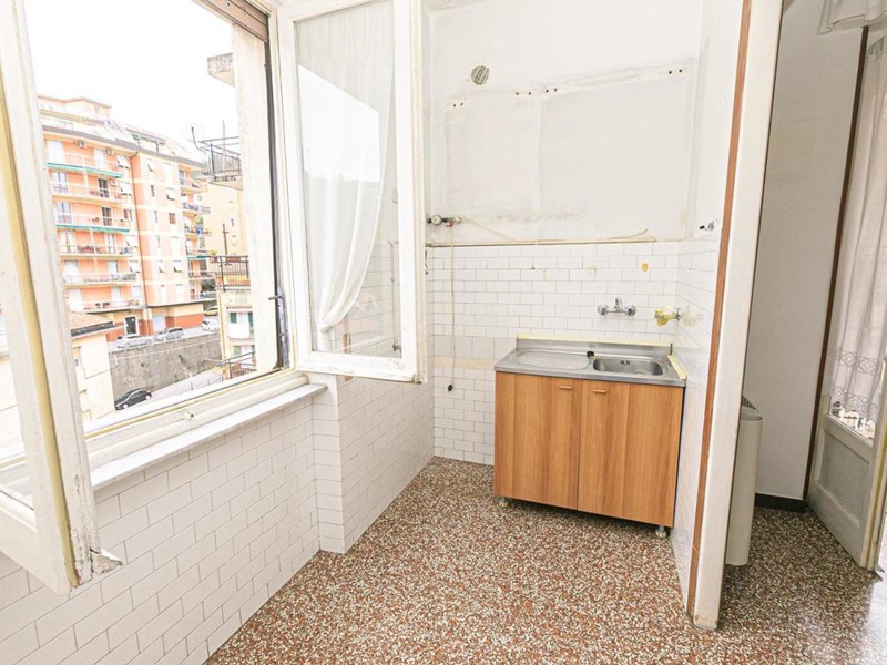 Appartamento in Vendita a Campomorone, 60'000€, 74 m²