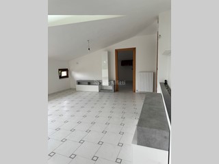 Appartamento in Affitto a Potenza, 500€, 170 m², arredato, con Box