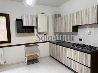 Quadrilocale in Affitto a Potenza, 500&euro;, 103 m², arredato