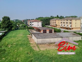 Terreno edificabile in Vendita a Novara, zona San Rocco, 208'000€, 3300 m²
