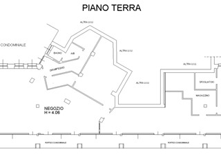 Immobile commerciale in Vendita a Novara, zona San Paolo, 398'000€, 390 m²