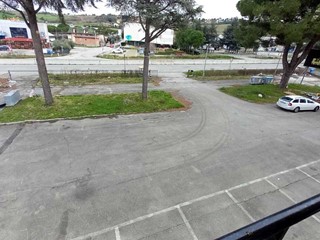 Attività commerciale in Affitto a Rimini, 6'500€, 600 m²