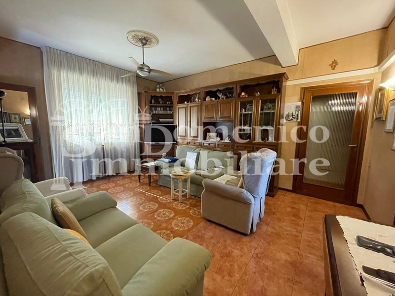 Quadrilocale in Vendita a Cascina, 145'000€, 86 m², con Box
