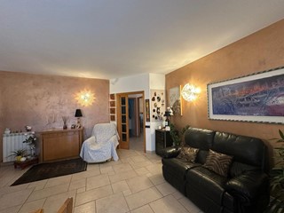 Appartamento in Vendita a Campiglia Marittima, zona Venturina, 220'000&euro;, 100 m², arredato, con Box