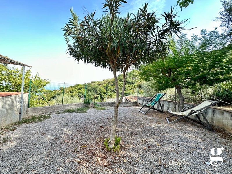 Villa bifamiliare in Vendita a Gioiosa Marea, 520'000€, 320 m²