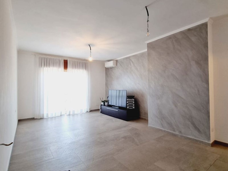 Trilocale in Vendita a Aprilia, 159'000€, 95 m²