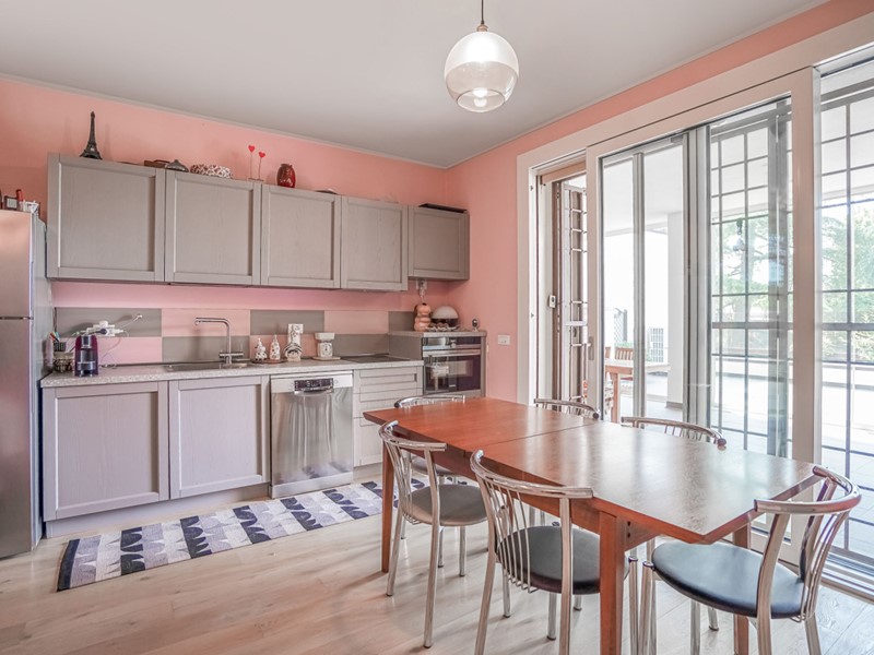 Appartamento in Vendita a Ozzano dell'Emilia, 648'000€, 145 m²