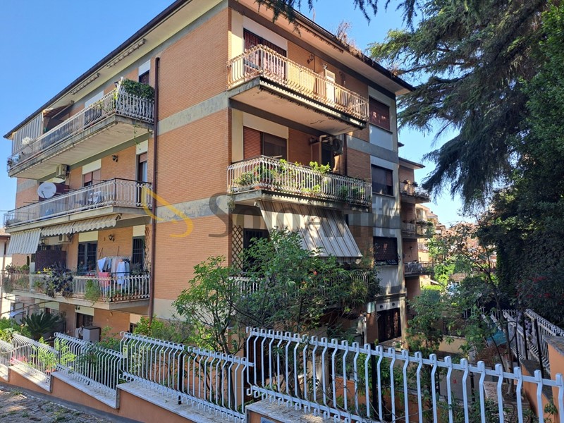 Quadrilocale in Affitto a Marino, 1'200&euro;, 120 m²