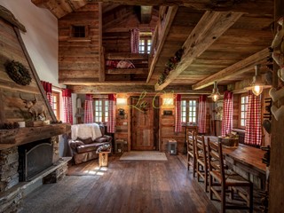 Trilocale in Affitto a Courmayeur, 3'000€, 100 m²