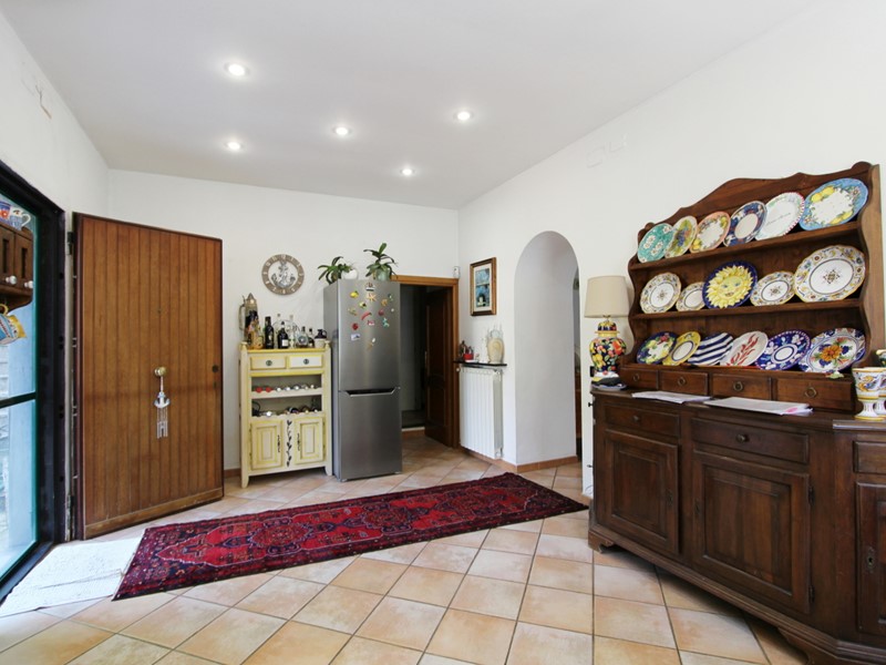 Quadrilocale in Vendita a Recco, zona Ponte di Vexina, 325'000€, 140 m²