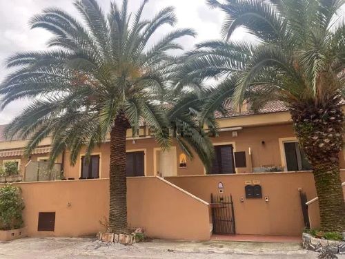 Villetta a schiera in Vendita a Chiavari, zona CENTRALE, 750'000€, 242 m², arredato