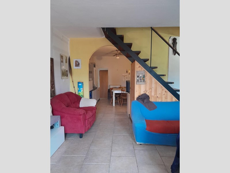 Casa Indipendente in Vendita a San Miniato, zona Cusignano, 160'000€, 120 m²