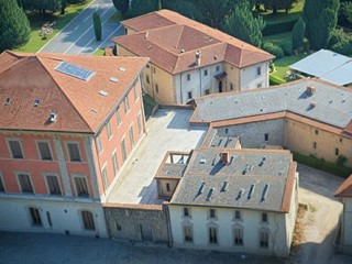 Attività commerciale in Vendita a Lucca, zona San Concordio Contrada, 1'500'000€, 730 m²