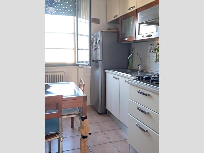 Appartamento in Vendita a Cascina, zona Casciavola, 150'000€, 120 m², arredato