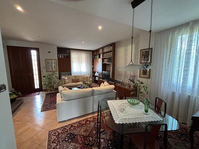 Casa Indipendente in Vendita a Montespertoli, zona Martignana, 460'000€, 199 m²