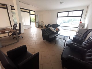Negozio in Affitto a Fucecchio, 600&euro;, 74 m²