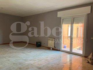 Appartamento in Vendita a Cassano delle Murge, 140'000€, 160 m²