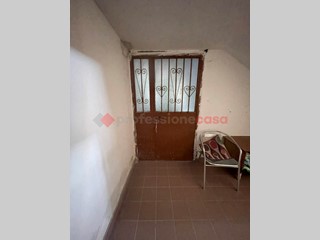 Trilocale in Vendita a Minturno, 85'000€, 85 m², arredato