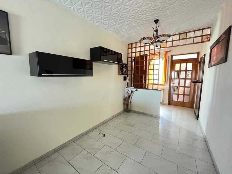 Quadrilocale in Vendita a Barcellona Pozzo di Gotto, 28'000€, 96 m², arredato