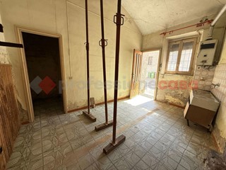 Magazzino in Vendita a Bellinzago Lombardo, 25'000€, 24 m²