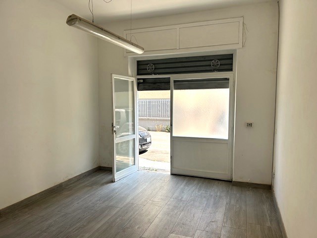 Magazzino in Vendita a Pescara, 40'000&euro;, 35 m²