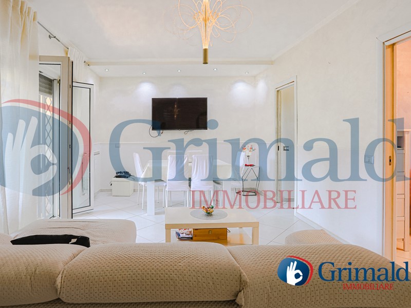 Bilocale in Vendita a Roma, 230'000&euro;, 61 m²