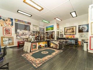 Negozio in Affitto a Rosta, 1'300€, 150 m²