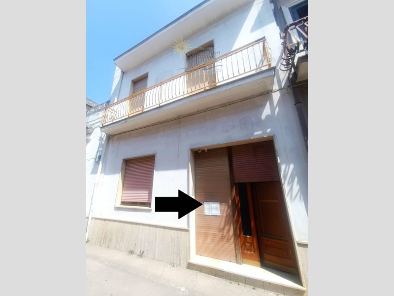 Appartamento in Vendita a Avetrana, 72'000€, 85 m²